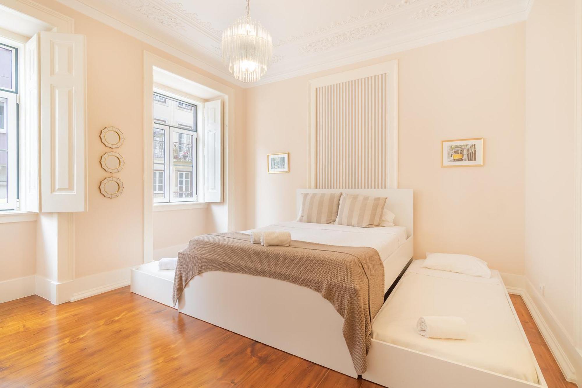 Principe By Central Hill Apartments Lisbon Luaran gambar